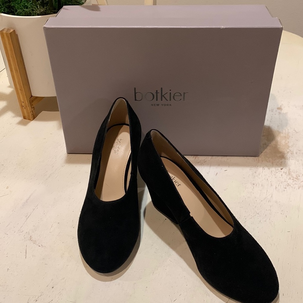 Botkier Haven Black 5.5